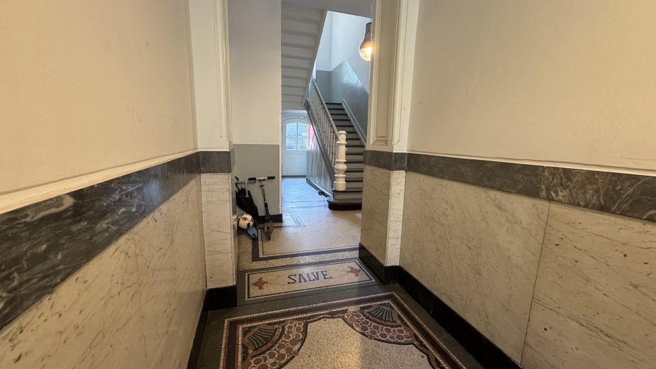 Heute: Im Jugendstil mit hohen Decken leben!!!! Nahe Bilk S und Düsseldorf Arcaden – Foto 8
