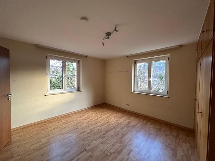 Traumhaus in Top Lage mit Einliegerwohnung und hohem Ausbaupotential und großem Grundstück – Foto 15