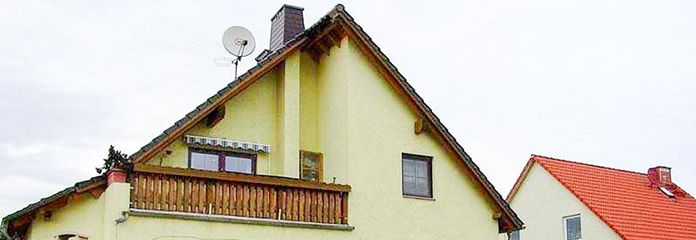 Ansicht mit Balkon_Terrasse