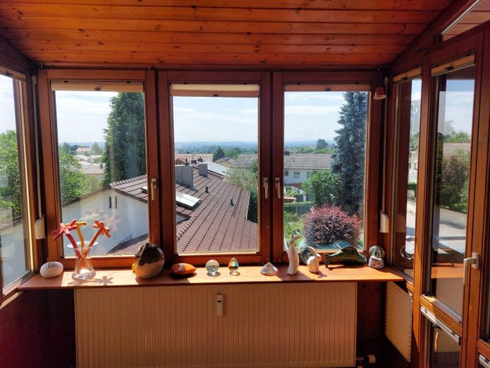 Wunderschöne Dachgeschosswohnung mit viel Platz im Herzen von Ruhstorf – Wintergarten