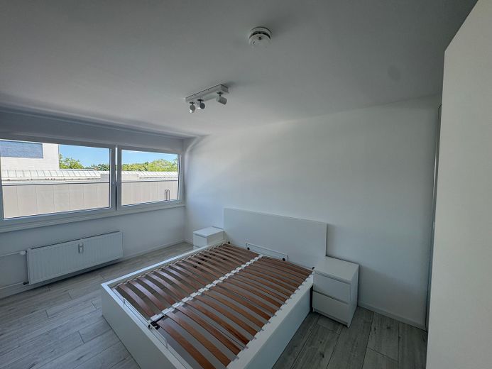 Scharfe Lanke, direkter Wasserblick, Südbalkon im Erstbezug – Foto 4