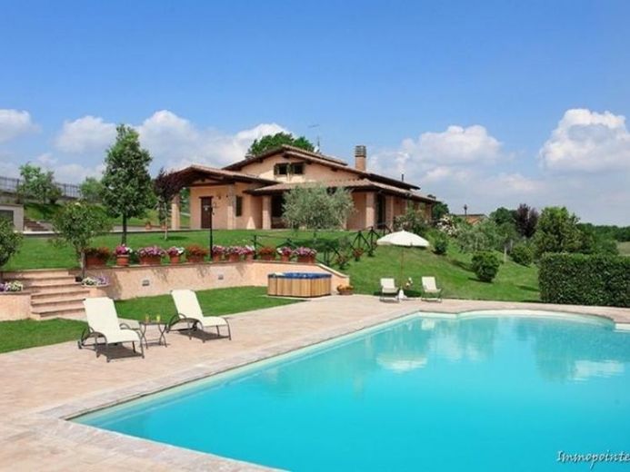 Stilvolle Poolvilla in Marsciano bei Perugia! – Foto 1