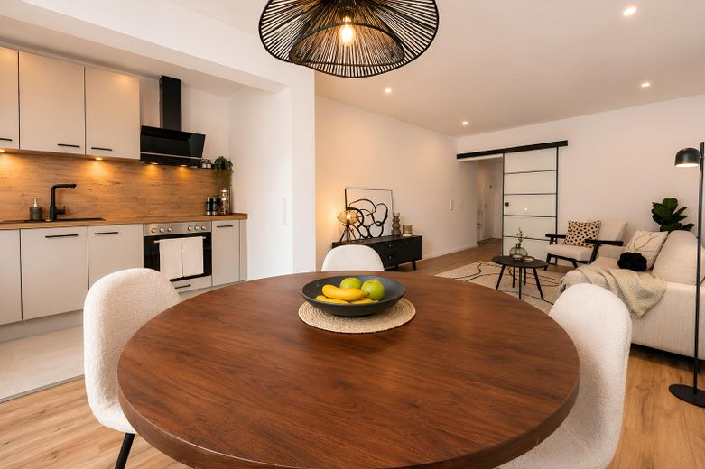 Ici, on est vraiment chez soi – 3 pièces, 76 m², 2 balcons – sans commission – Wohnbereich