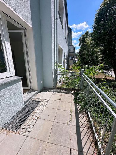 Helle Wohnung mit Balkon und Einbauküche in Zossen Wünsdorf – Balkon