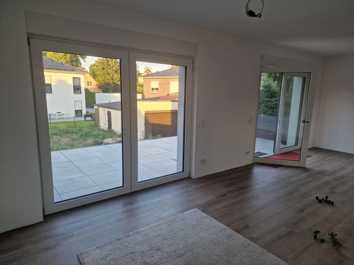 Erdgeschoss Wohnen + Terrasse