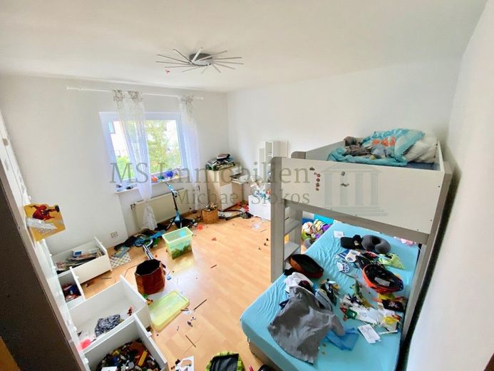 *** Mehrfamilienhaus als Kapitalanlage mit Erbpacht *** – 1.OG Zimmer 2