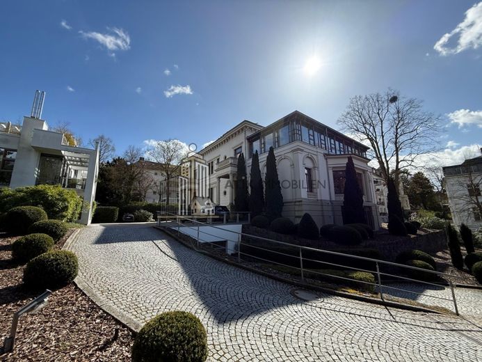 ATIK: Historische Villa Sanssouci - Stilvolle Büroetagen mit Prestige - provisionsfrei – Außenansicht