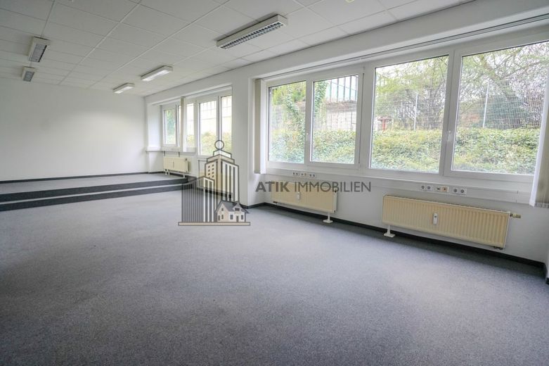 ATIK: EG-Fläche mit Potenzial in zentraler Lage mit exzellenter Verkehrsanbindung - provisionsfrei – Erdgeschoss