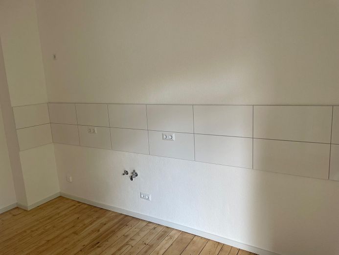 Kreuzviertel!!! Piękne mieszkanie w starej kamienicy z 3,5 pokojami i BALKONEM OD POŁUDNIOWEGO ZACHODU – Küche