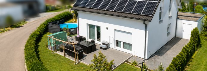 Provisionsfreies Einfamilienhaus mit Photovoltaik, Doppelgarage und gepflegtem Garten