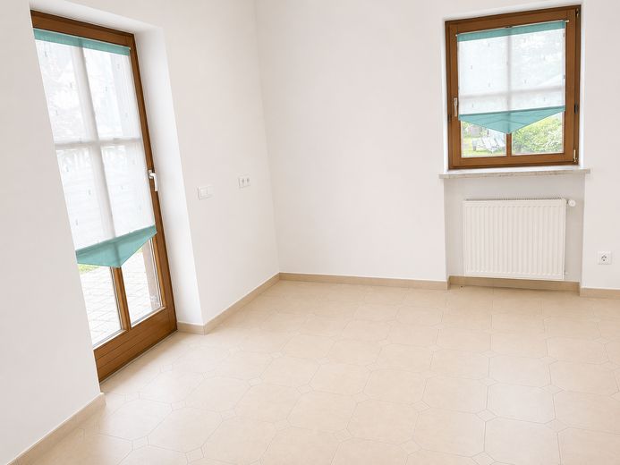 Atrakcyjne mieszkanie na parterze, bez barier, z ogrodem w spokojnej okolicy do wynajęcia - (NIE SPRZEDAŻ NA RATY) – Schlafzimmer