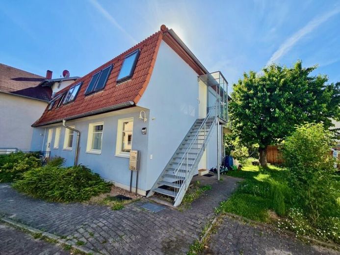Ruhig und sanierte 2-Zi.-Wohnung im Hinterhaus – Foto 1