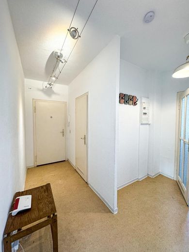 Helle, Bezugsfreie 2-Zimmer Wohnung, 2.OG in Prenzlauer Berg – Flur