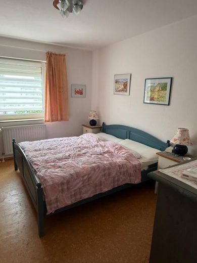 Senza commissioni: appartamento di 3 locali con ampio balcone esposto a sud, cantina e posto auto – Zimmer mit 12,1 m² nach Süden