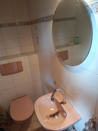 Einzigartiges Holzhaus im Grünen in Randlage und doch zentral – Foto 27