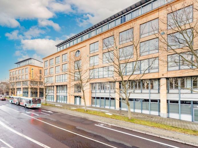 BUERO.fläche mit 1192 m² im Forum am Mariannenpark – Foto 1