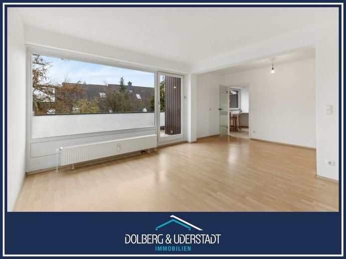 Modernisierte 3-Zimmer-Wohnung mit Tiefgaragenstellplatz in
bester Lage von HH-Meiendorf – Titelbild