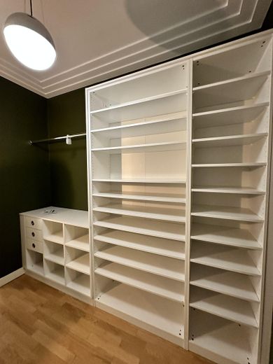 Klostergärten Münster | Concierge | Spa | Fitness | 123 m² | 3 Balkone | TG | Luxuswohnung – Garderobe