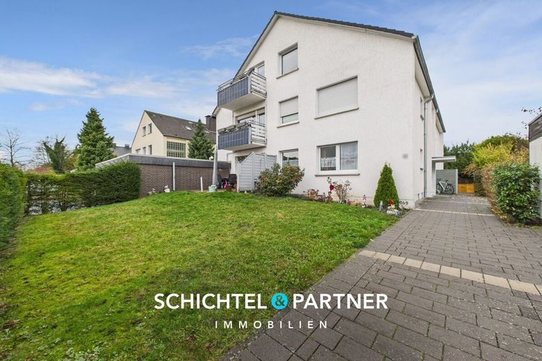 Soest | Atractiva casa plurifamiliar con seis viviendas y tres garajes – S&amp;P | Vorderansicht