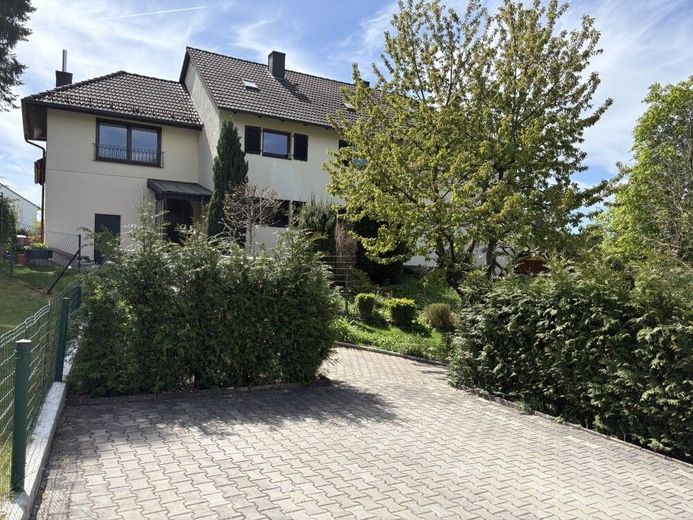 Etelskirchen einzigartiges saniertes Mehrfamilienhaus für 5 Einheiten – MFH Höchstadt_A.d.Aisch