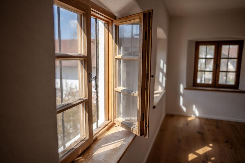 Einzigartiges Bauernhaus 1482 – Luxus-Sanierung & Erstbezug – Schlafzimmer
