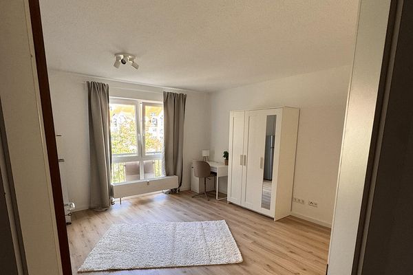Move in instead of furnishing – spacious, furnished 1-room apartment
