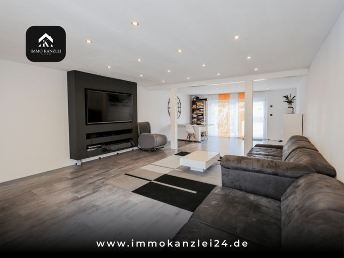Kernsaniertes Einfamilienhaus mit PV-Anlage & Speicher, Pool, Garten und Doppelgarage in Meißenheim – Foto 1