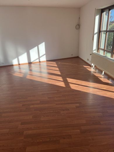 Großes Zimmer unten