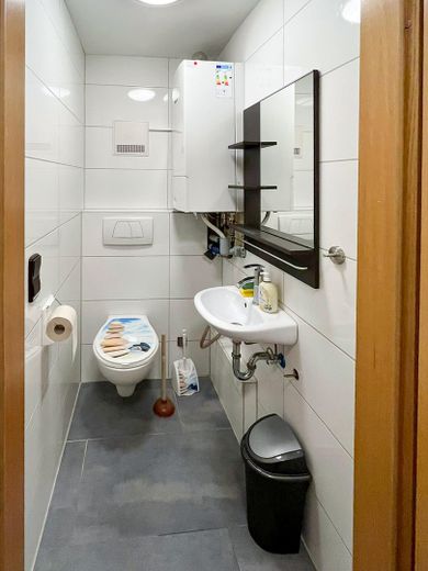 Helle 3-Zimmer Wohnung im Herzen von Plochingen zu vermieten – Toilette