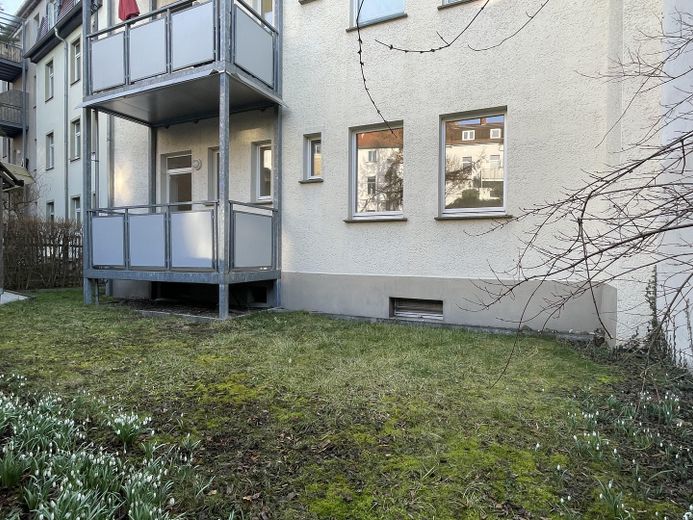 Provisionsfrei: 3-Zimmer-Balkonwohnung im Hochparterre eines kernsanierten 4-FH, Weimar Nordvorstadt – Ansicht vom Innenhof