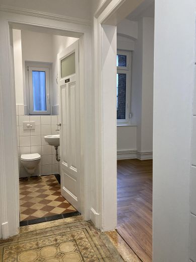 Flur und WC