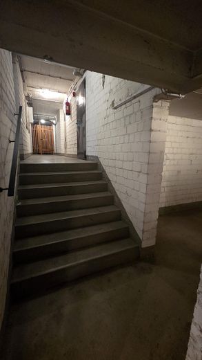 Vivienda moderna en Unterbilk: elegante apartamento con plaza de garaje subterráneo. – Gepflegter Keller, trocken