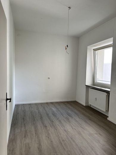 Schöne ruhige 2ZKB nähe Zentrum – Küche