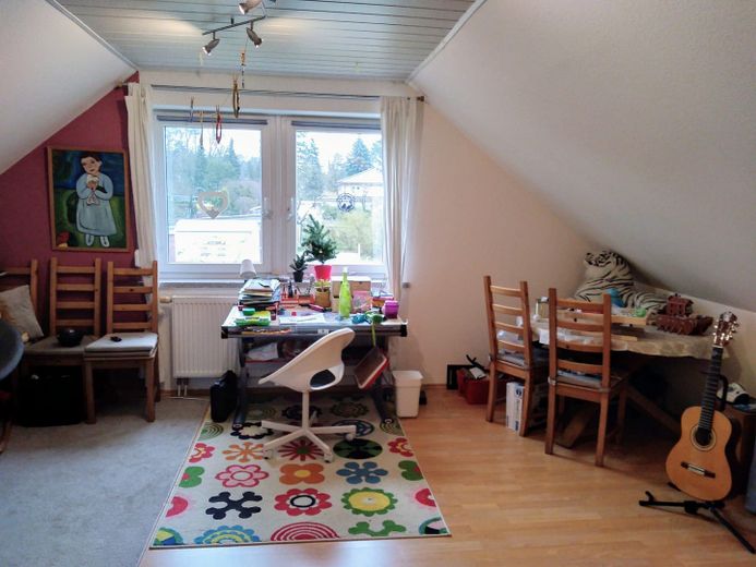 Zimmer 2 OG