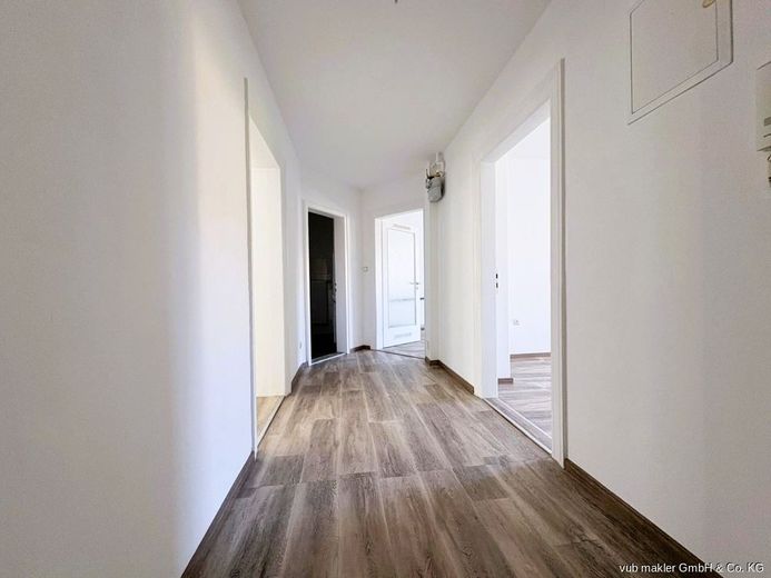 Stilvoll renovierte 3,5-Zimmer-Wohnung - ideal für Paare in Hof – VUB0002416-4