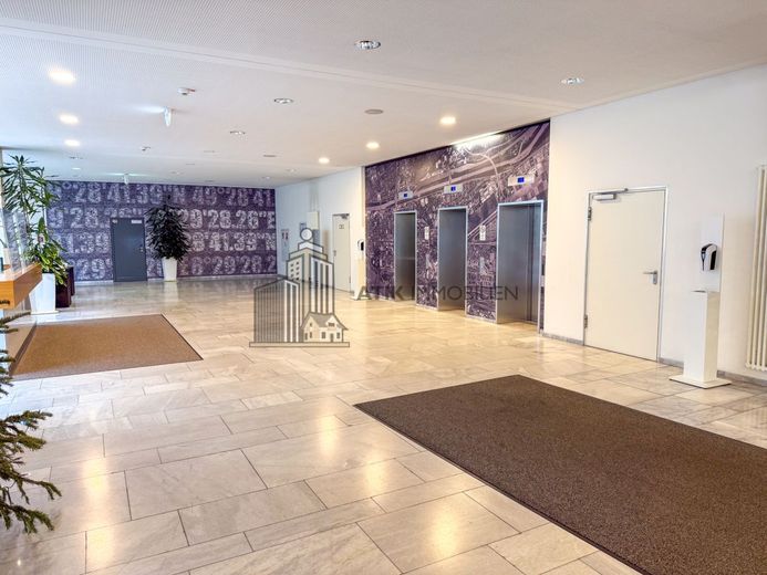 ATIK: Klimatisierte Büroflächen in Mannheims bekanntester Büromeile + Concierge-Service – Foyer