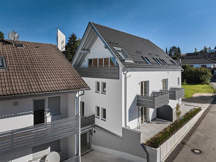 Großzügige 3-Zimmer Eigentumswohnung in Krumbach | Neubau mit Balkon & Aufzug (W9) – Mit großzügiger Loggia
