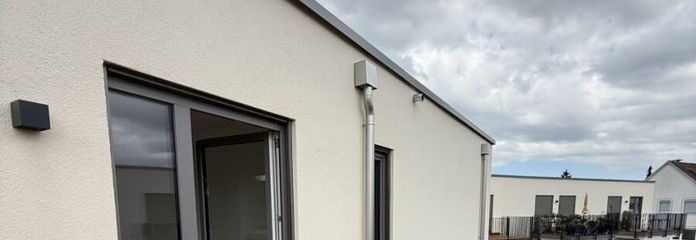 Se alquila vivienda nueva de 3 habitaciones sobre los tejados de Kaufbeuren con equipamiento moderno