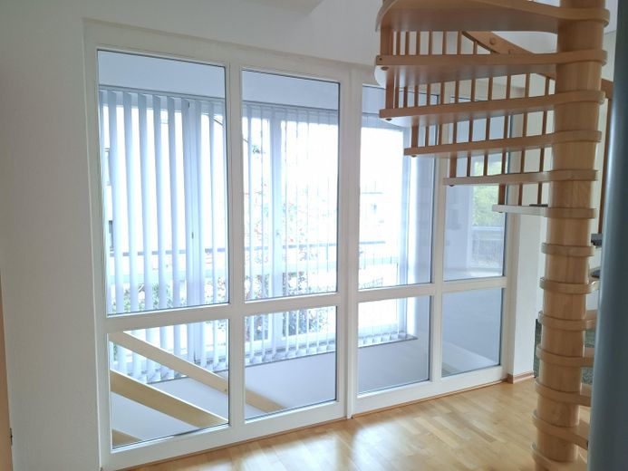 Teppenbereiche mit Fenster