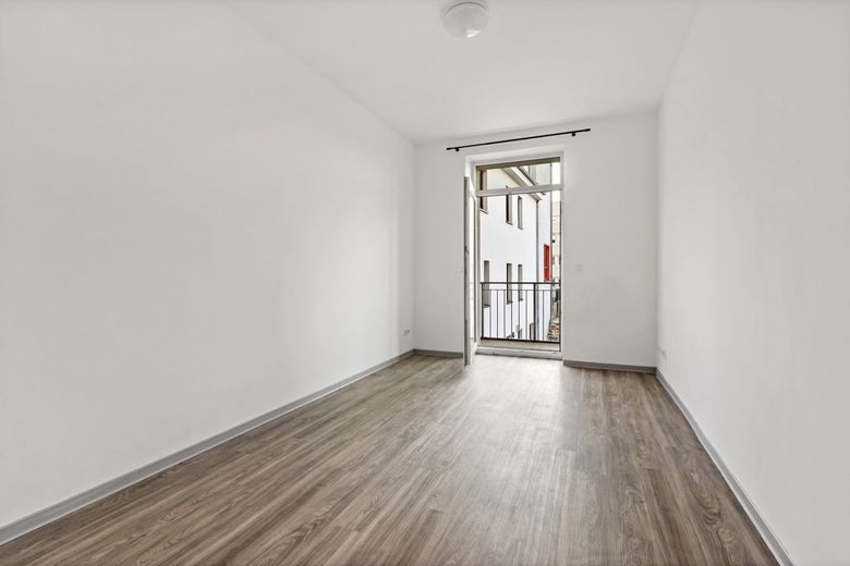 2-pokojowe mieszkanie z balkonem w poszukiwanej lokalizacji Steintor! – Wohnzimmer