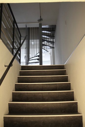 Treppe zum Untergeschoss