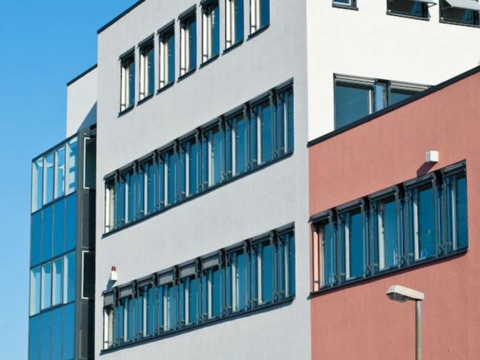 202 m² wysokiej jakości powierzchni biurowej do wynajęcia w Heusenstamm – Zdjęcie 1
