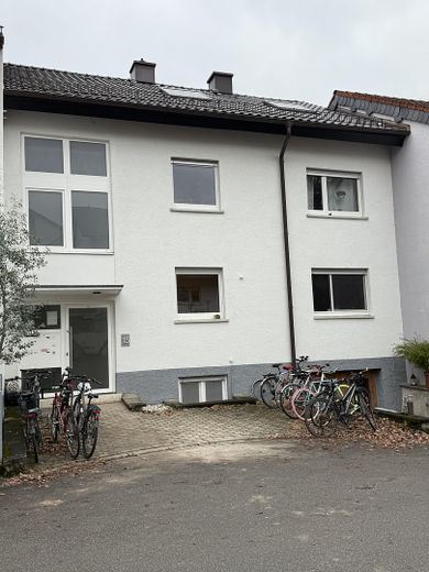 Kleines Studentenwohnheim