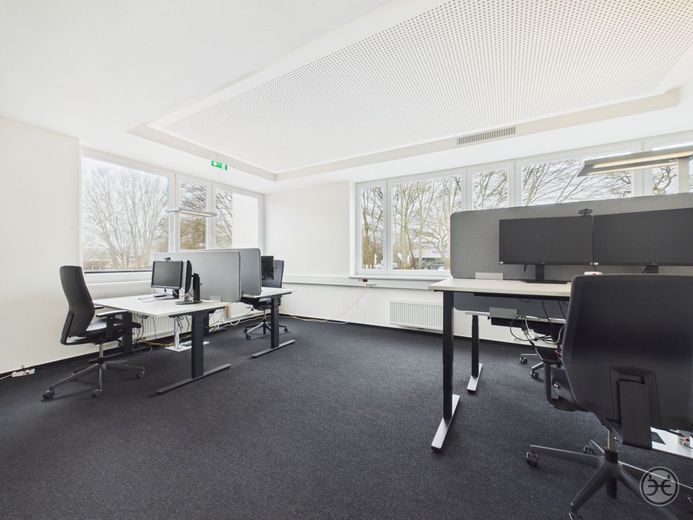 Hochwertiges Bürohaus auf 2 Etagen // Nähe Autobahn // Etzhorn // Oldenburg – Eden-Ehbrecht-Immobilien_Vermietung_Gewerbe_Bürofläche_008