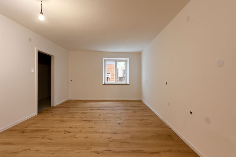 Altstadtjuwel mit Charme – 4 Zimmer provisionsfrei – Küche