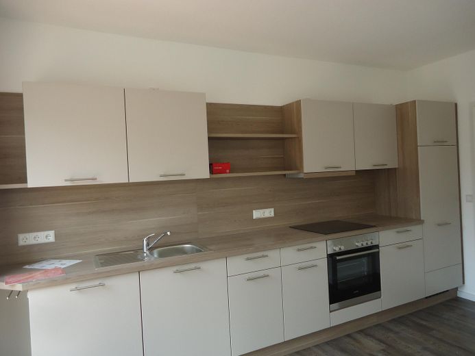 3 Zimmerwohnung mit Einbauküche und Balkon – Einbauküche