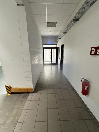 Gewerbefläche (Produktion; Büro; Lager) ab 190 qm- 1007 qm – Personaleigang