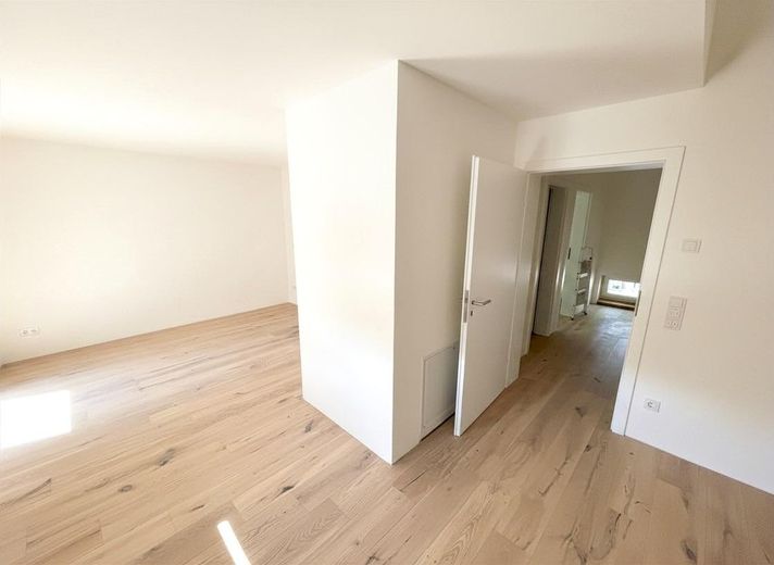 Gr Schlafzimmer leer OG (2022)