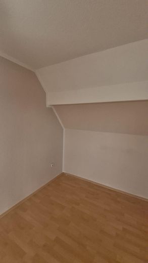 3 Familienhaus zu verkaufen – DG