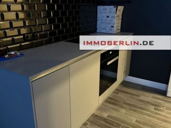 IMMOBERLIN.DE - In posizione tranquilla nel quartiere Bötzow! Ampio e attraente appartamento d’epoca con loggia esposta a ovest – Photo 1